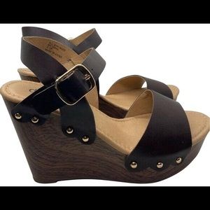 Diba Wedges, brown with gold studs and finish. Wood look to the bottoms.